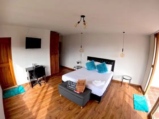 Tek Büyük Yataklı Oda