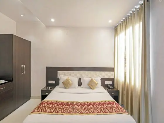 Deluxe Tek Büyük Yataklı Oda, 1 En Büyük (King) Boy Yatak, Sigara İçilebilir, Şehir Manzaralı