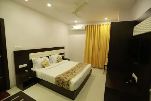 Deluxe Tek Büyük Yataklı Oda, 1 En Büyük (King) Boy Yatak, Sigara İçilebilir, Şehir Manzaralı