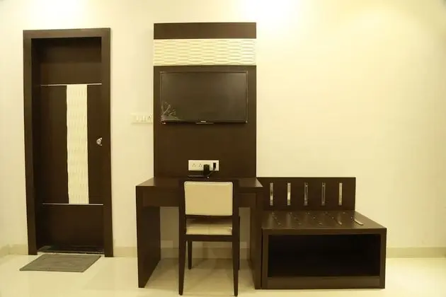 Deluxe Tek Büyük Yataklı Oda, 1 En Büyük (King) Boy Yatak, Sigara İçilebilir, Şehir Manzaralı