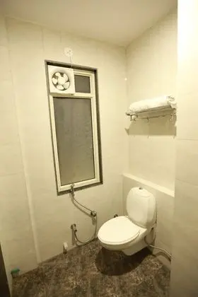 Deluxe Tek Büyük Yataklı Oda, 1 En Büyük (King) Boy Yatak, Sigara İçilebilir, Şehir Manzaralı