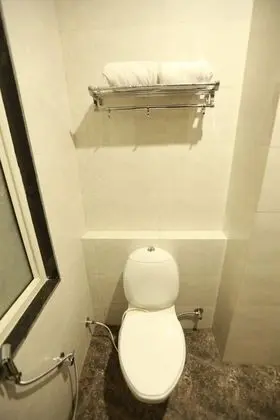Deluxe Tek Büyük Yataklı Oda, 1 En Büyük (King) Boy Yatak, Sigara İçilebilir, Şehir Manzaralı