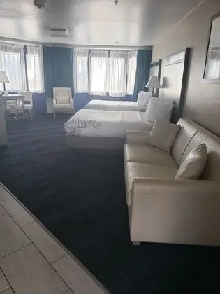 2 Queens Deluxe Suite with Queen Sofa Bed, Ocean View