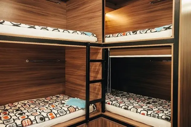 Ortak Ranzalı Oda, Karma Ranzalı Oda (4 pax)