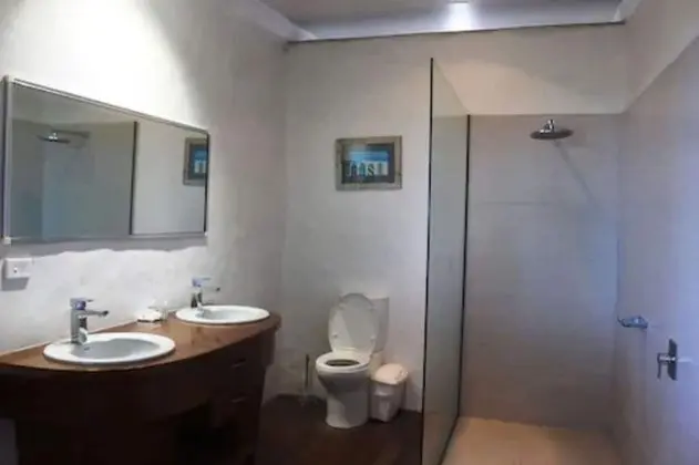 Tek Büyük veya İki Ayrı Yataklı Oda, Küvet