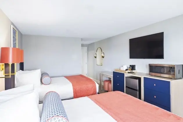 Büyük Yataklı Tek Kişilik Oda