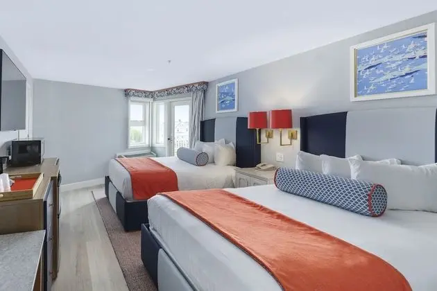 Büyük Yataklı Tek Kişilik Oda