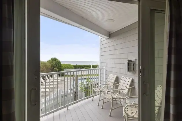 Büyük Yataklı Tek Kişilik Oda