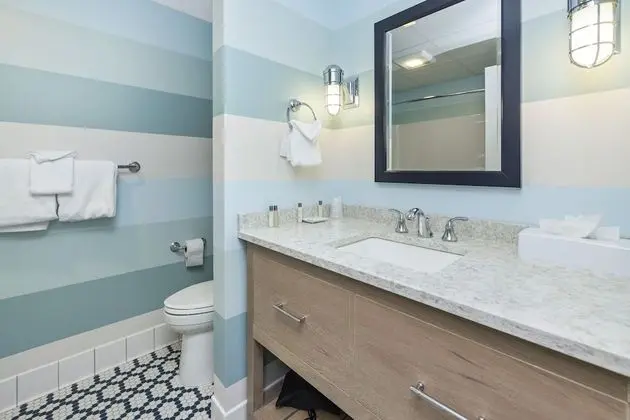 Büyük Yataklı Tek Kişilik Oda