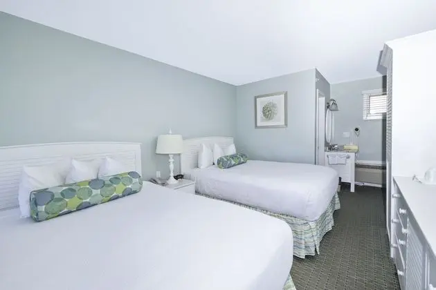 Main Building 2 Doubles No Ocean View Floor 2