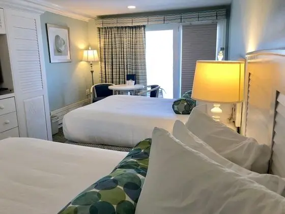 Main Building 2 Doubles No Ocean View Floor 2