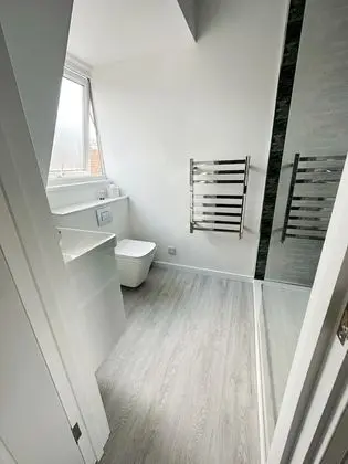 Basic Tek Büyük Yataklı Oda