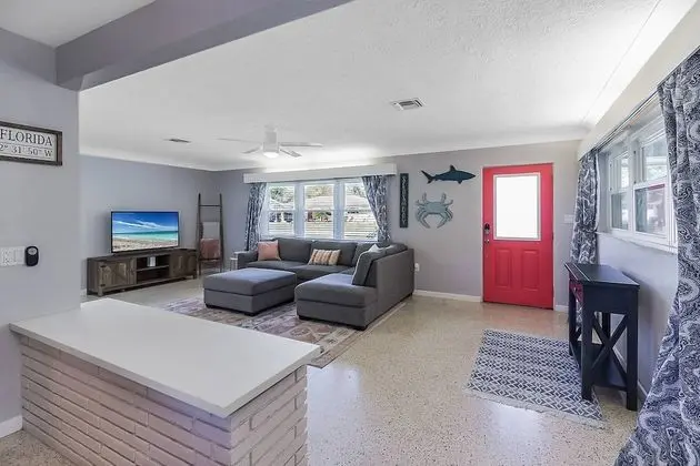 Ev (Anchors Away Gulf Gate Home)