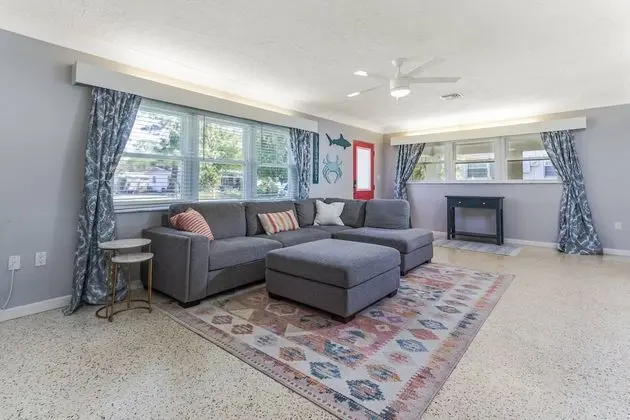 Ev (Anchors Away Gulf Gate Home)