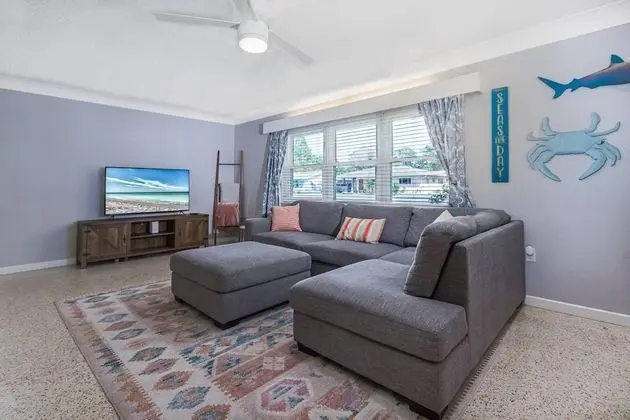 Ev (Anchors Away Gulf Gate Home)