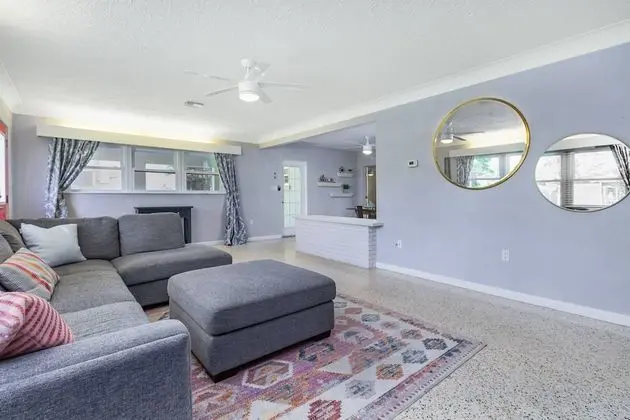 Ev (Anchors Away Gulf Gate Home)