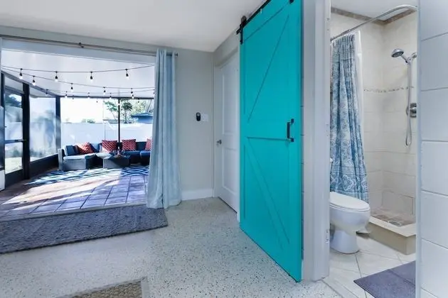 Ev (Anchors Away Gulf Gate Home)