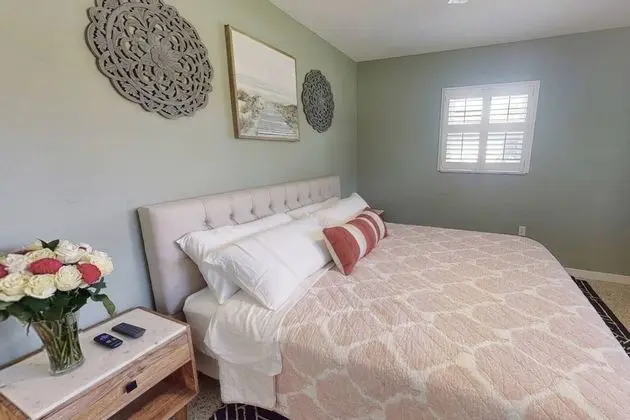 Ev (Anchors Away Gulf Gate Home)