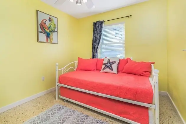 Ev (Anchors Away Gulf Gate Home)