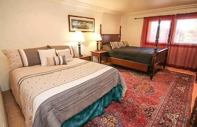 Ev, Birden Çok Yatak (Anchors Aweigh Rockaway)