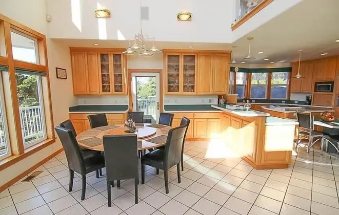 Ev, Birden Çok Yatak (Anchors Aweigh Rockaway)