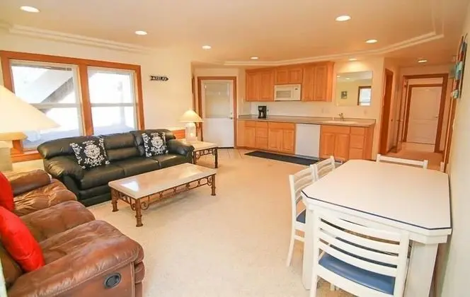 Ev, Birden Çok Yatak (Anchors Aweigh Rockaway)