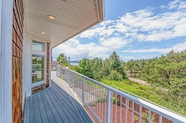 Ev, Birden Çok Yatak (Anchors Aweigh Rockaway)