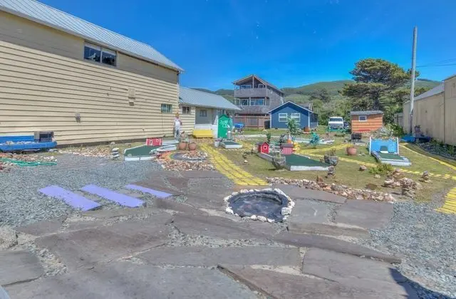 Ev, Birden Çok Yatak (Anchors Aweigh Rockaway)