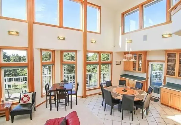 Ev, Birden Çok Yatak (Anchors Aweigh Rockaway)