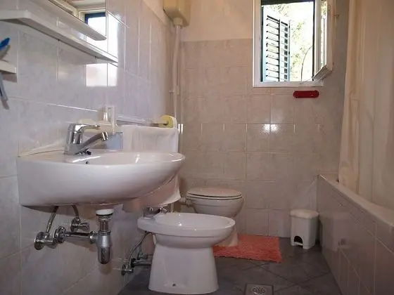 Apart Daire (Ančica - 200 m from beach - A1(4+2))