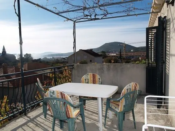 Apart Daire (Ančica - 200 m from beach - A1(4+2))