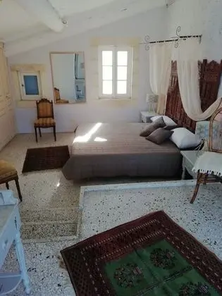 Tek Büyük Yataklı Oda