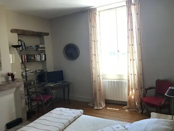 Tek Büyük Yataklı Oda (Fleurie)