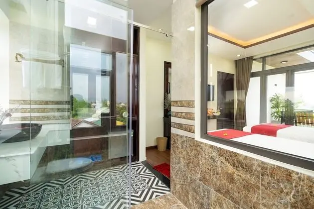 Deluxe Tek Büyük veya İki Ayrı Yataklı Oda, Birden Çok Yatak, Balkon, Nehir Manzaralı