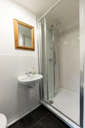 Comfort İki Ayrı Yataklı Oda, Banyolu/Duşlu