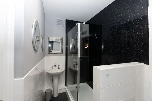 Luxury Süit, Banyolu/Duşlu
