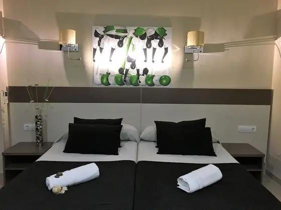 Tek Büyük Yataklı Oda, Balkon