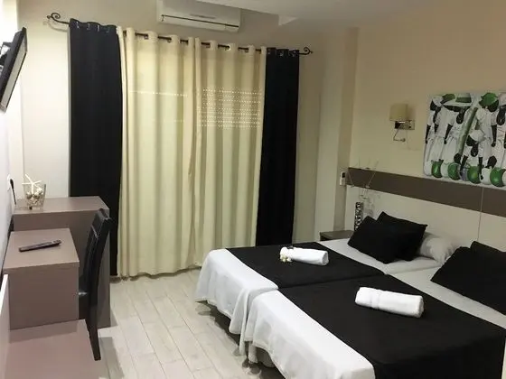 Tek Büyük Yataklı Oda, Balkon