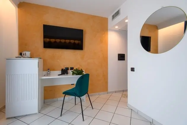 Comfort Tek Büyük Yataklı Oda