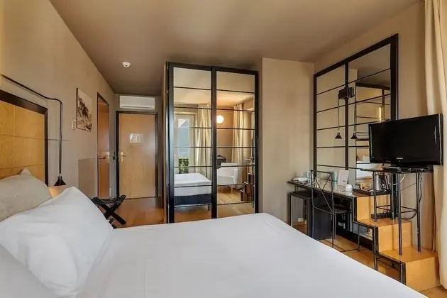 Superior Tek Büyük Yataklı Oda, Göl Manzaralı