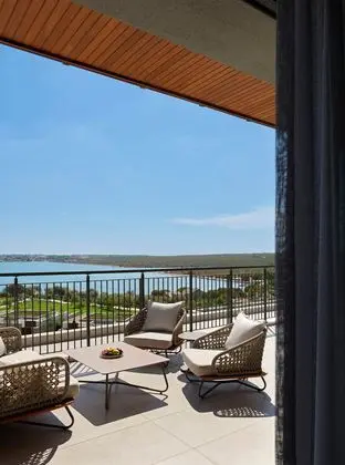 https://images.etstur.com/imgproxy/resize/2560x1440/files/images/hotelImages/etsrooms/505007/Anda_Barut_Collection_20250123094952_18.jpg