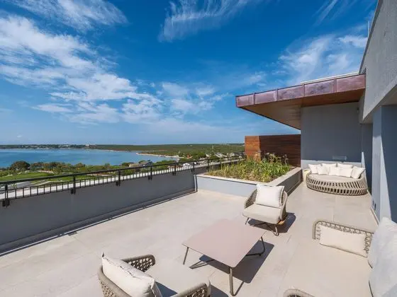 https://images.etstur.com/imgproxy/resize/2560x1440/files/images/hotelImages/etsrooms/505007/Anda_Barut_Collection_20250123094952_8.jpg