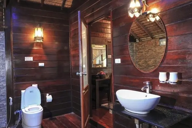 Deluxe Beachfront Villas
