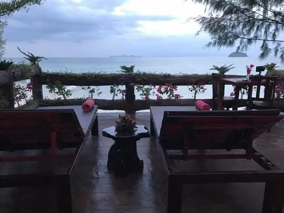 Deluxe Sea View Upper Room