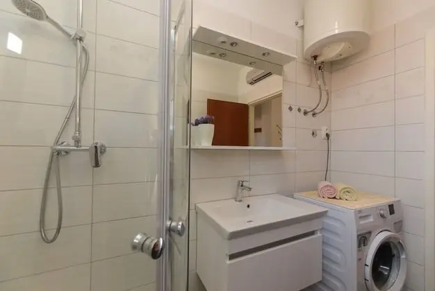 Apart Daire (Anđa - with large terrace - A1-Angie)