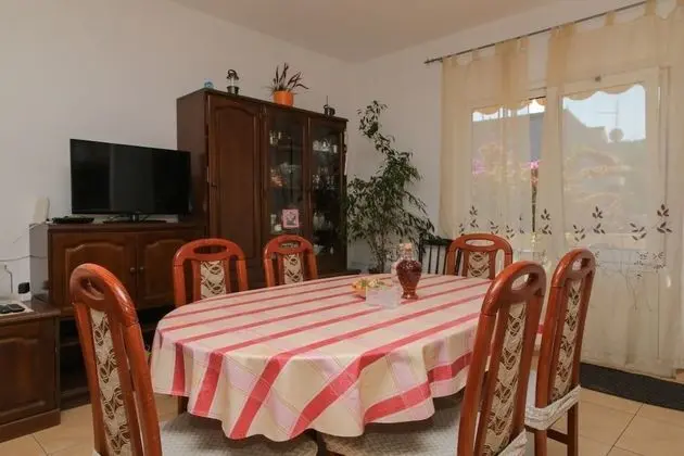 Apart Daire (Anđa - with large terrace - A1-Angie)