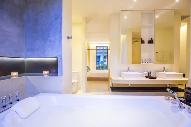 Suite with Spa Bath