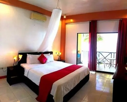 Deluxe Beachfront Room