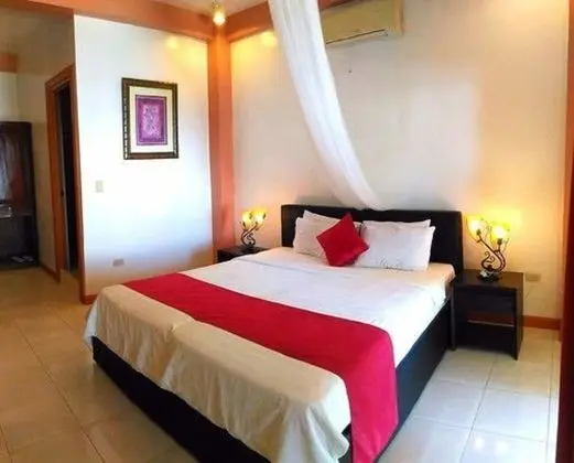 Deluxe Beachfront Room
