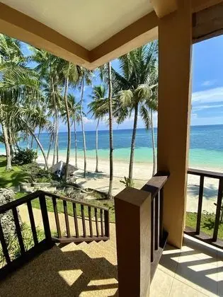 Deluxe Beachfront Room
